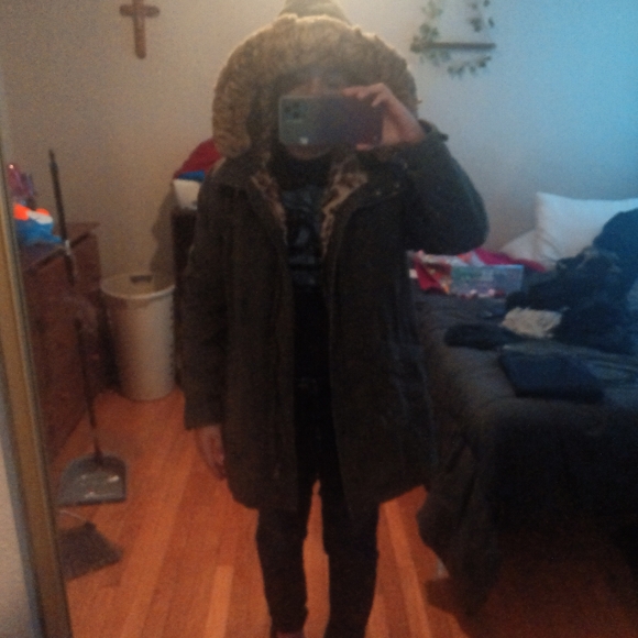 Forever 21 warm and cozy jacket - Picture 1 of 16